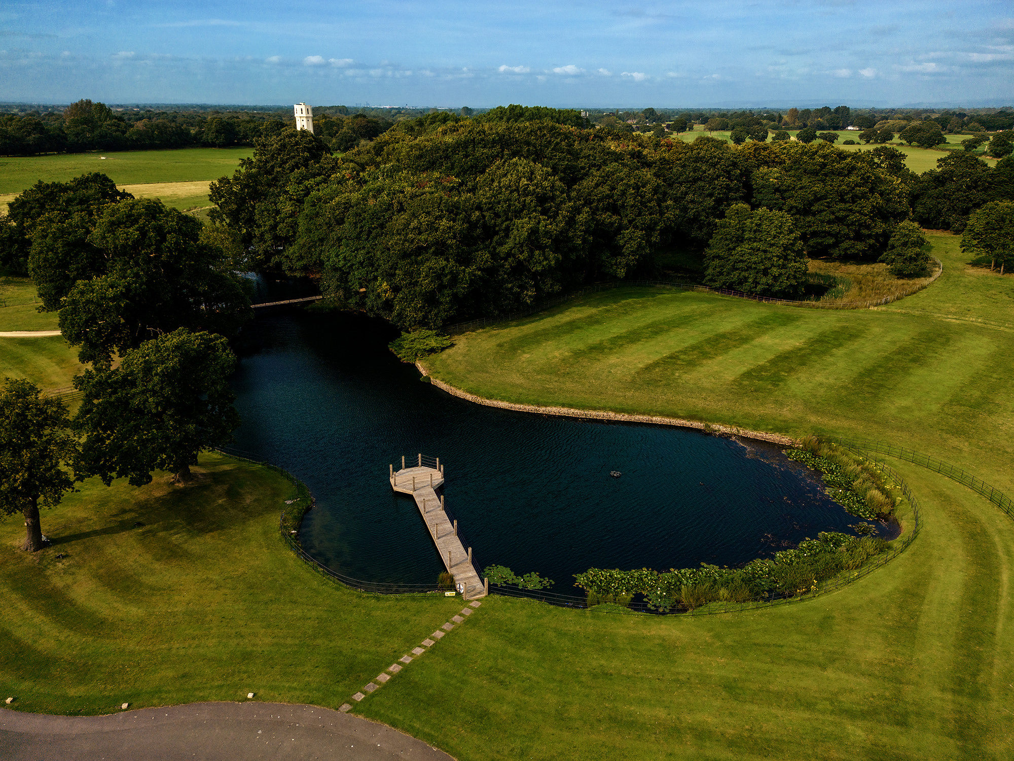 Aerial view of the Merrydale Manor grounds and lake, Merrydale Manor wedding photographer