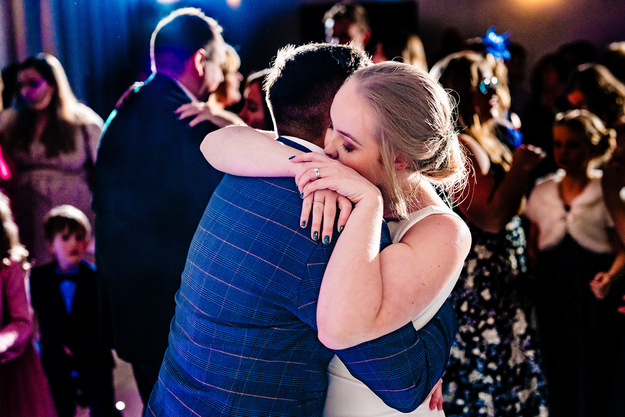 A quieter, closer moment at the end of Chloe and Dan’s first dance